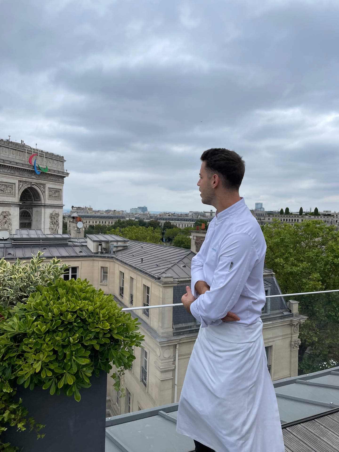 Chef Axel in the kitchen